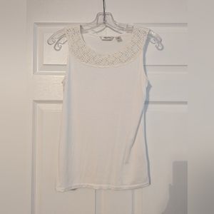 Liz Claiborne | Embroidery Detail Tank | White | SP
